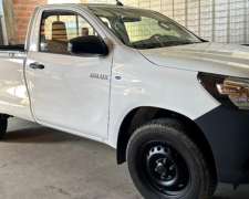 Camioneta Toyota Hilux 4X4 2024
