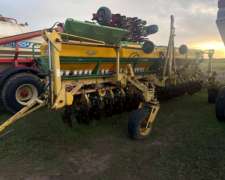 Fertilizadora Marca SR 21 a 35 con Marcadores