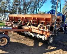 Sembradora Apache 9000 de 25 Lineas a 17 cm