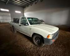 Toyota Hilux 2.8 2000