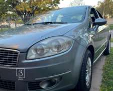 Fiat Linea Essence .
