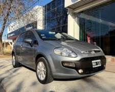 Fiat Punto Attractive 1.4 8v M/T año 2013 Impecable Orio HN