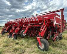 Sembradora Crucianelli Pionera 4126 con Kit Precision Plant.