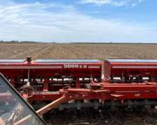 Sembradora Apache 9000 SH. sin Monitor.