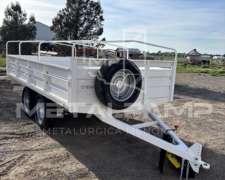 Carro Balancín con Barandas Rebatibles. Trailer Famma