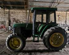 John Deere 5700 DT