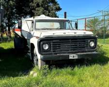 Camion Ford Con Tanque Regador