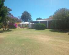 Campo Agrícola Sobre Asfalto