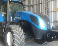 Tractor New Holland T8 325 año 2012.