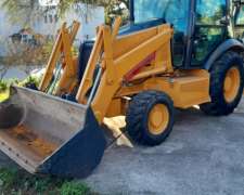 Retroexcavadora Case 580m