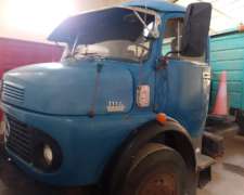 Camión Mercedes Benz 1114 con Volcadora Impecable