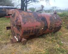 Tanque de Hierro Vertical Capacidad 6000 Litros