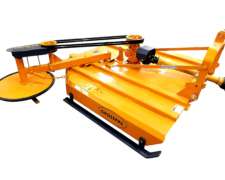 Desmalezadora con Brazo Lateral Interfilar