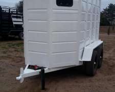 Acoplado para Caballos con División