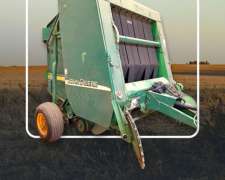 Rotoenfardadora John Deere 567