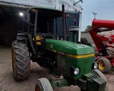 Tractor John Deere 2140