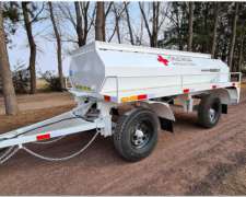 Acoplado Cisterna Homologada de 2000 Lts de Capacidad.