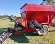 Mixer Horizontal Depetris 6 M3. con Descarga Nueva S