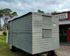 Casilla de 2 Camas y Lugar del Baño.