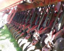 Sembradora Crucianelli Pionera 4017 con Monitor