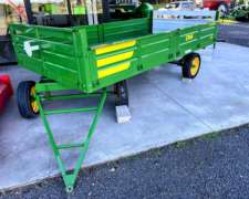 Acoplado Playo 4 TN. 4X2 MT.