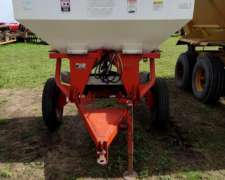 Fertilizadora de Arrastre Yomel RDA1050