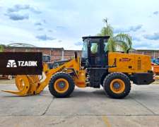 Cargadora Frontal PT75 con Garra, Balde y Porta Pallets