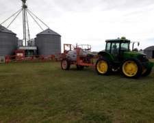 Pulverizadora Jacto Advance 3000 y Tractor Alto Despeje