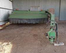 Segadora John Deere Moco 925. Año 2002.