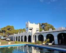 Estancia Modelo + Frigorifico -unica 300 Ha Bahia San Blas