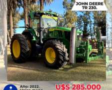 John Deere 7r 230.