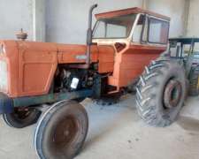 Tractor Fiat 700 e muy Buen Estado