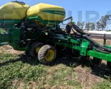 John Deere Plantadora DB83 USA de 48 Surcos a 52,5 año 2017.