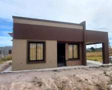 Oportunidad Casa a Terminar en Dos Terrenos / Miramar - B a