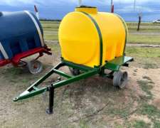Acoplado Tanque Plástico De Arequito Capacidad 1500 Litros