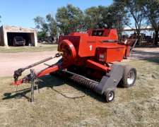 Enfardadora Agco Hesston 7110 De Tiro Central.