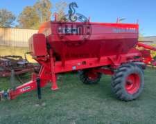 Fertilizadora Yomel Impala 5.000 LITROS/6.000 Kilos