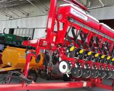 Sembradora Autotrailer Monumental AD 8300 16/52