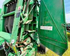 Rotoenfardadora John Deere 568 año 2011.