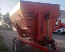 Mixer Mainero Modelo 2910 de 8.5 M3 con Balanza Magris