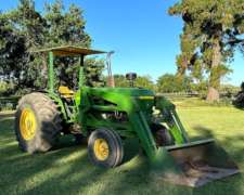 John Deere 3140 con Pala Frontal. Embrague Independiente.