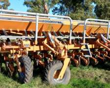 Sembradora Agrometal TX Mega Neumatica de 13 Lineas a 52,5 .