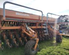 Sembradora Agrometal Mxy Ii 31 Líneas A 21 Cm Con Alfalfero