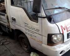 Kia K2700 año 2005 con Duale