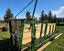 Casilla de Operar y Manga Reforzada de Caño y Madera.