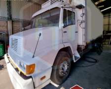Mercedes Benz 1215 Modelo 1995 con Caja y Equipo