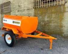 Acoplado Tanque Metálico .