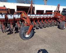 Sembradora Gringa IV Unico Dueño. 14 a 52