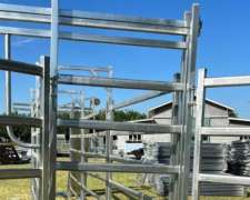 Puerta Corrediza. Dimensiones: 1350mm X 2200mm