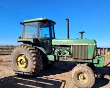Tractor John Deere 4730